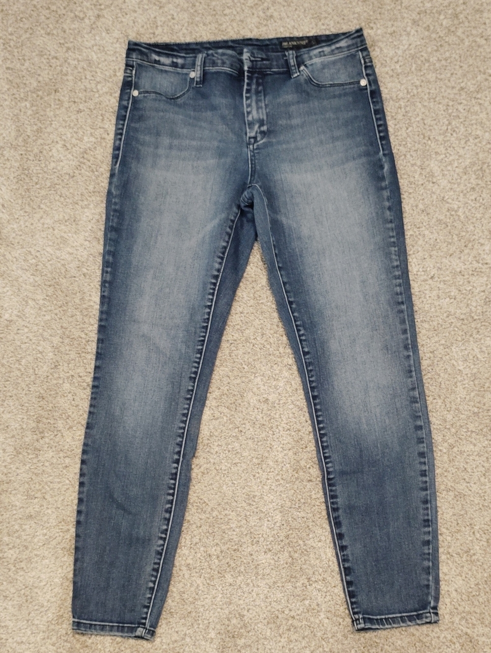 Blank NYC Slim Dark Wash Skinny Jeans